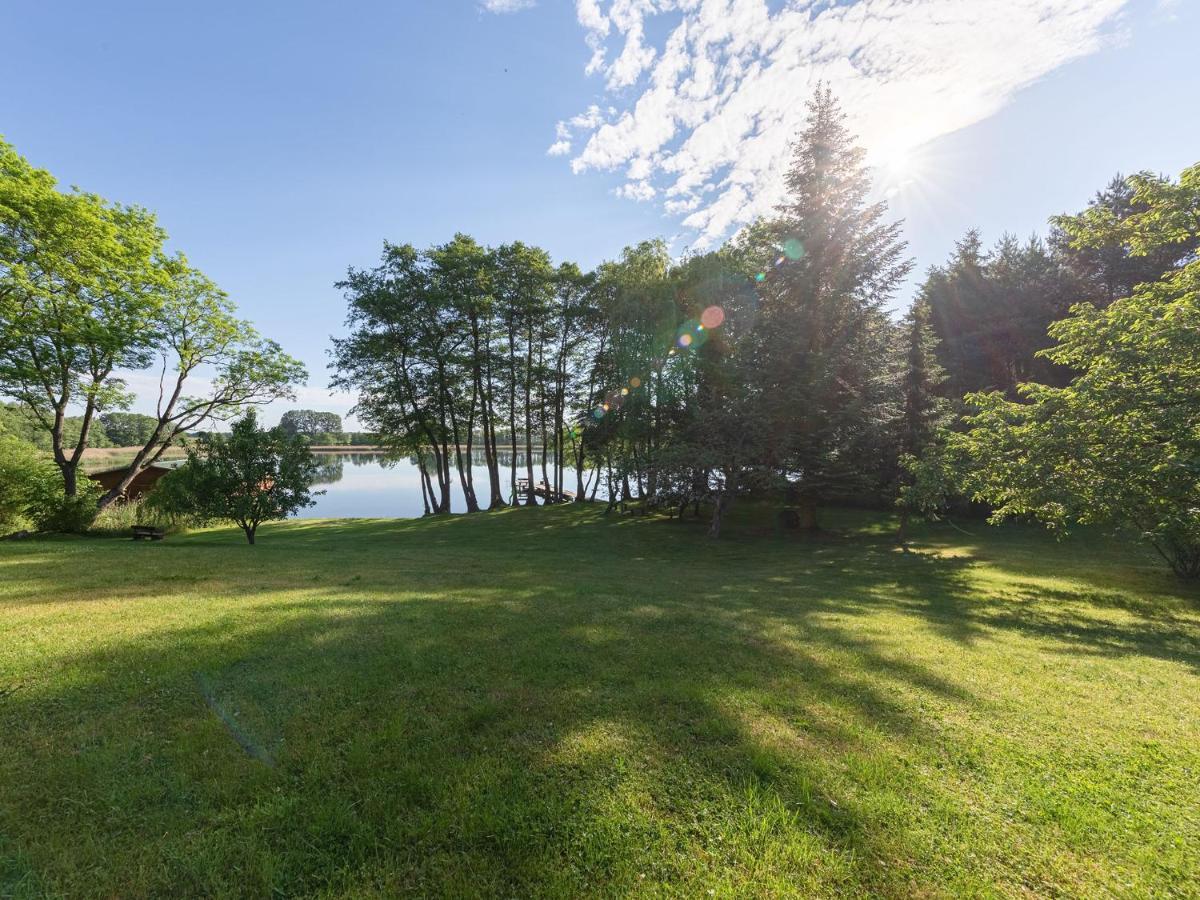 Kastanienhof Am Loppiner See Jabel Exterior foto